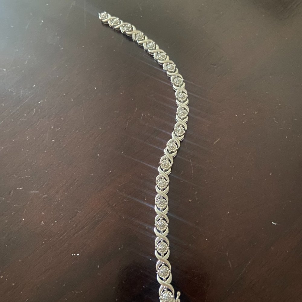 Infinity bracelet - Picture 2 of 3